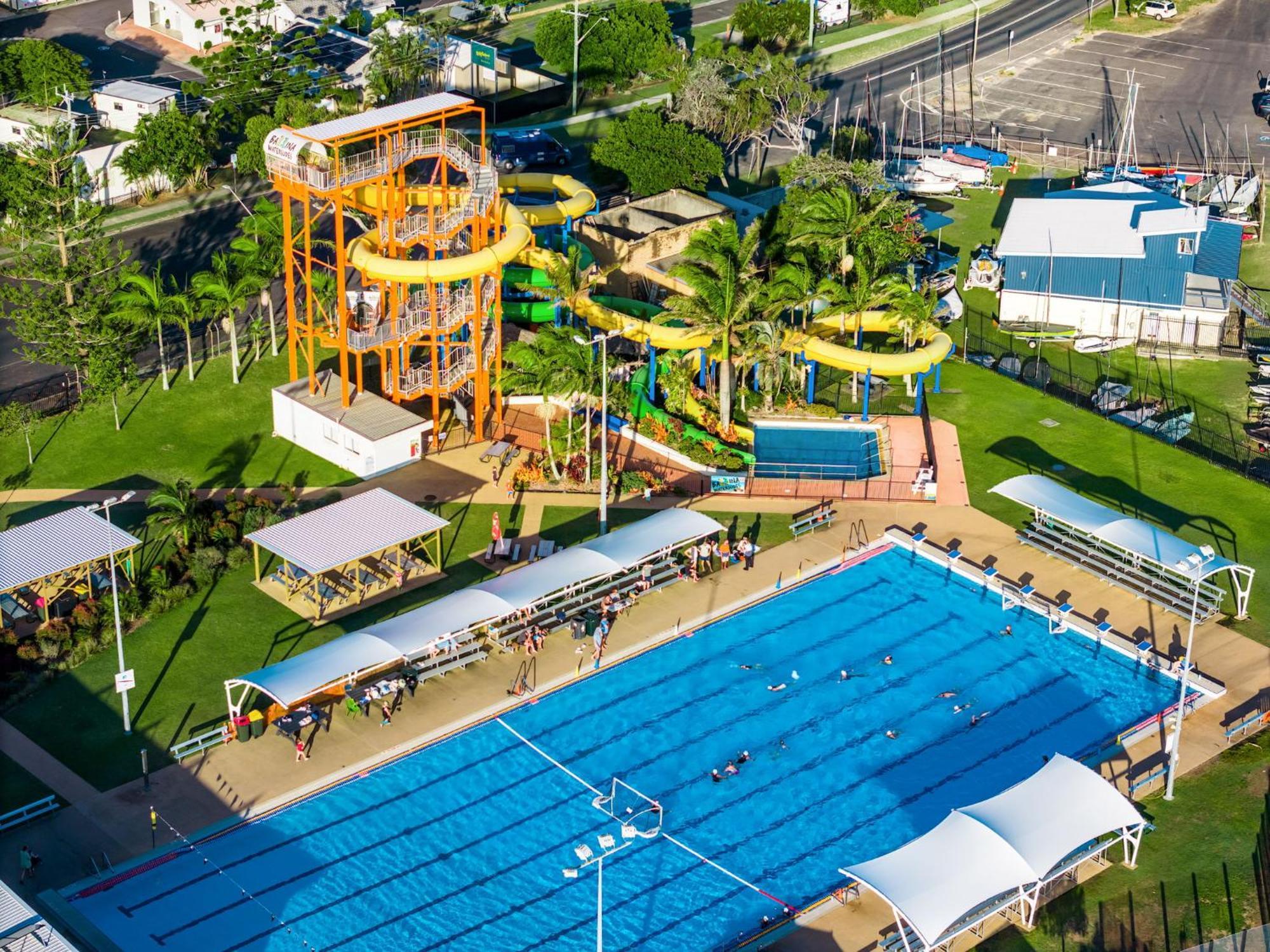 Riverside Holiday Apartments Баллина Экстерьер фото